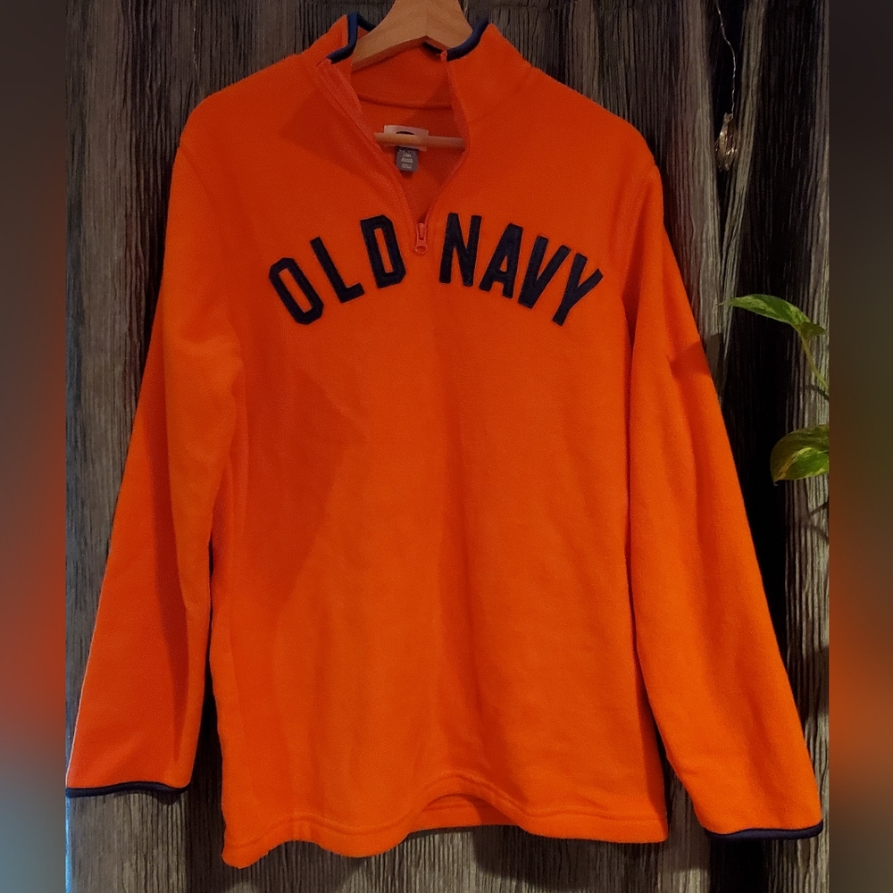 Old Navy fleece top